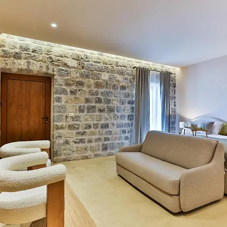 Boutique Ruzmarin & Garden By Aycon Hotel