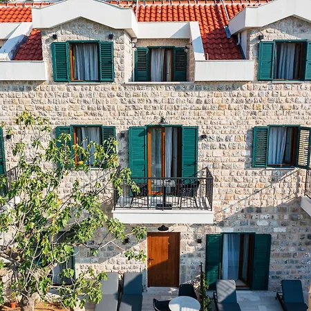 Boutique Ruzmarin & Garden By Aycon