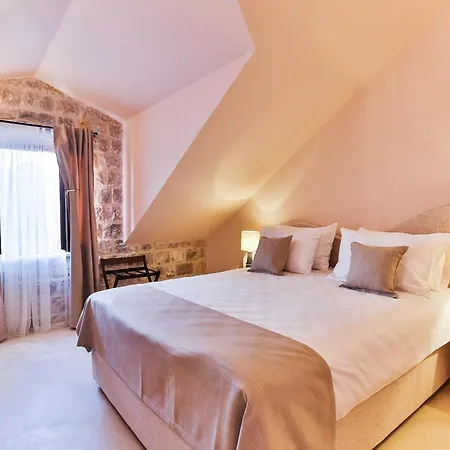 Boutique Ruzmarin & Garden By Aycon Budva