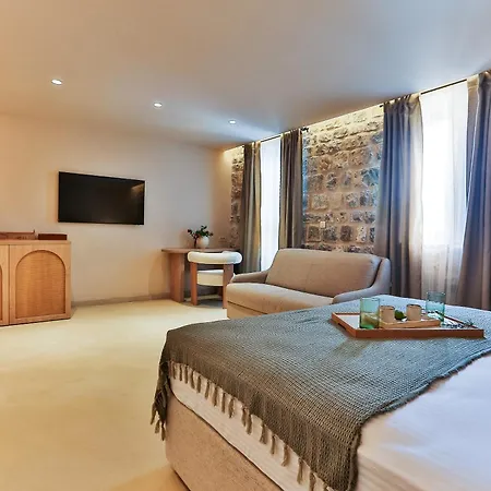 Boutique Ruzmarin & Garden By Aycon Budva