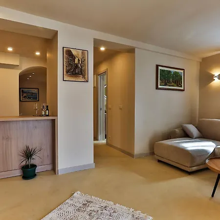 Boutique Ruzmarin & Garden By Aycon